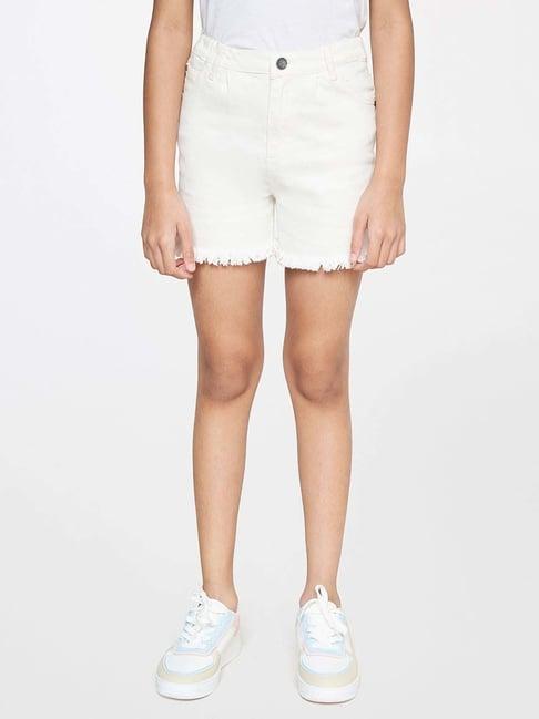 global desi girl white cotton straight fit shorts