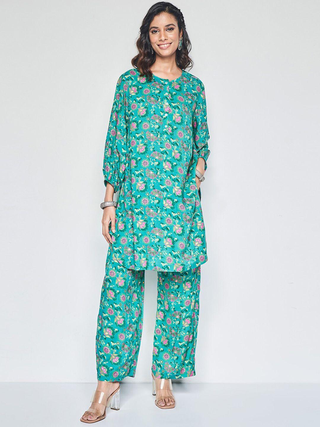 global desi women floral printed regular kurta with trousers
