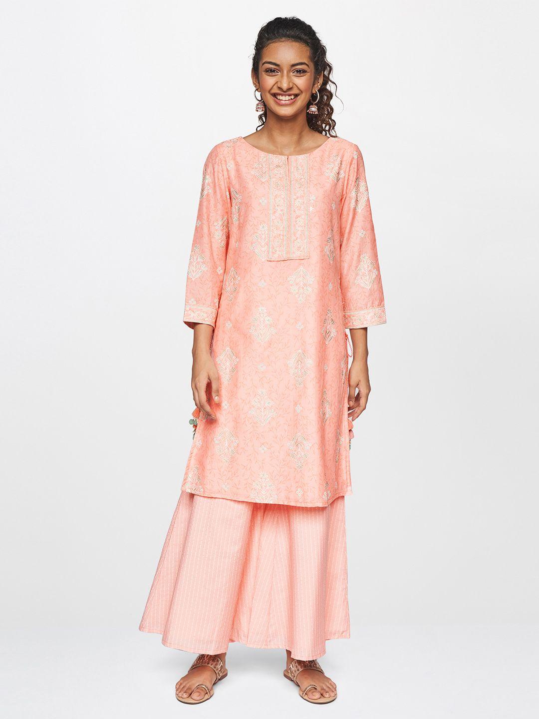 global desi women pink & silver-toned ethnic motifs printed round neck straight kurta