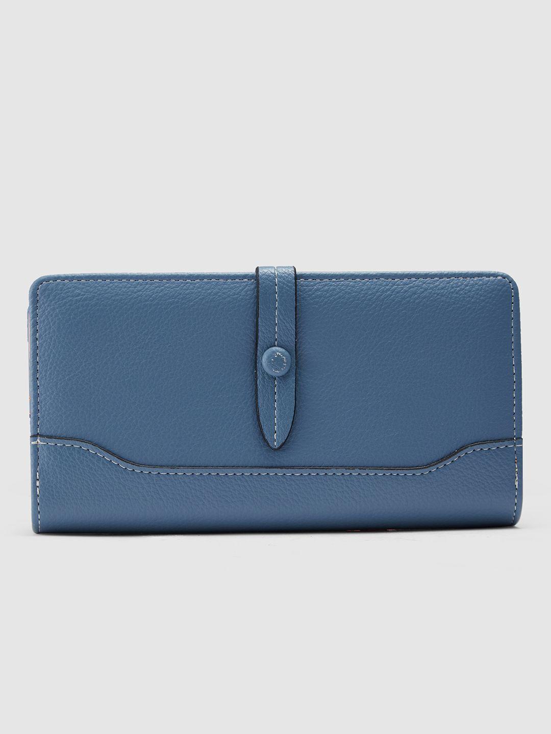 globus blue textured zip around wallet