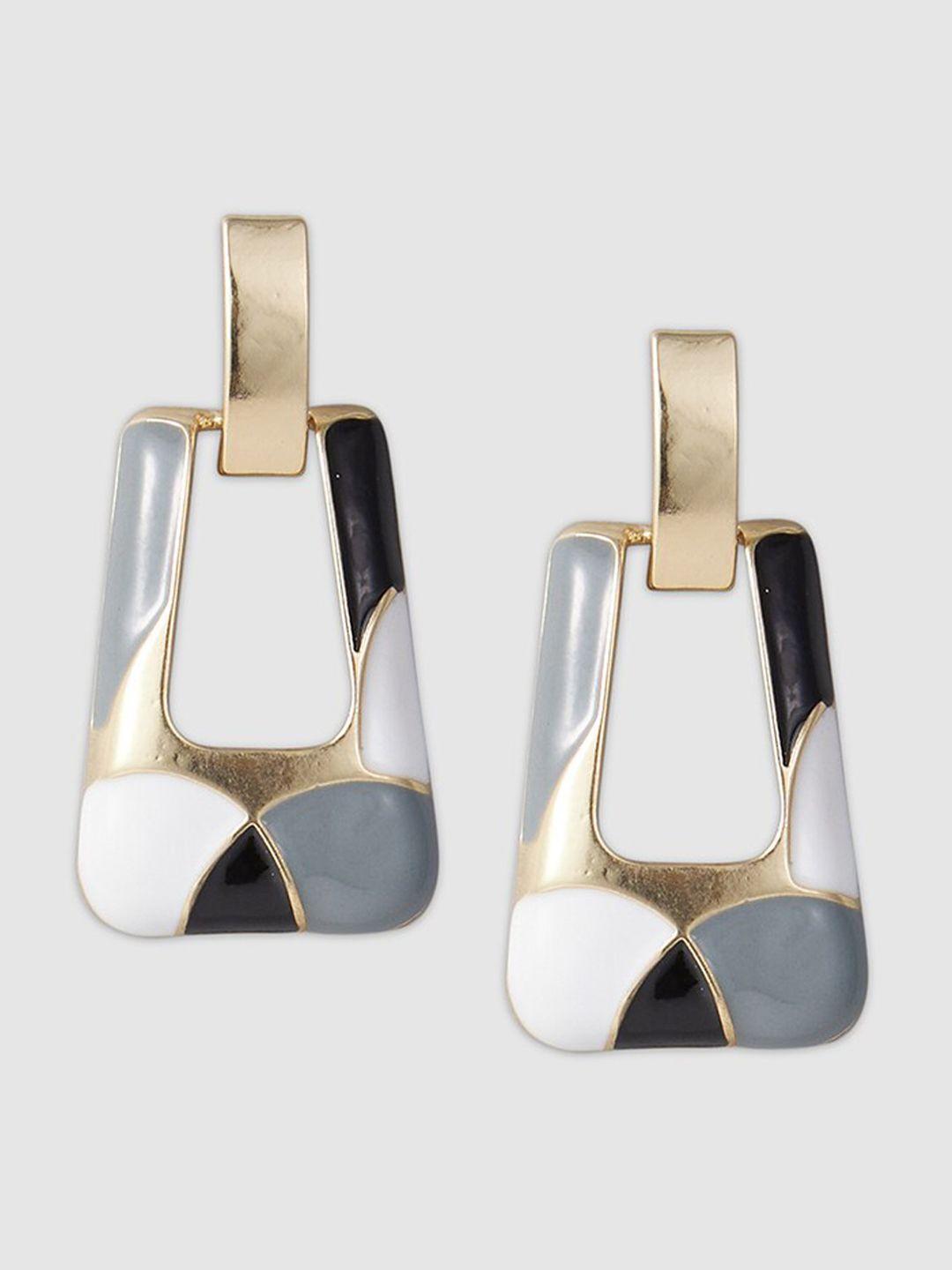 globus gold-plated geometric drop earrings