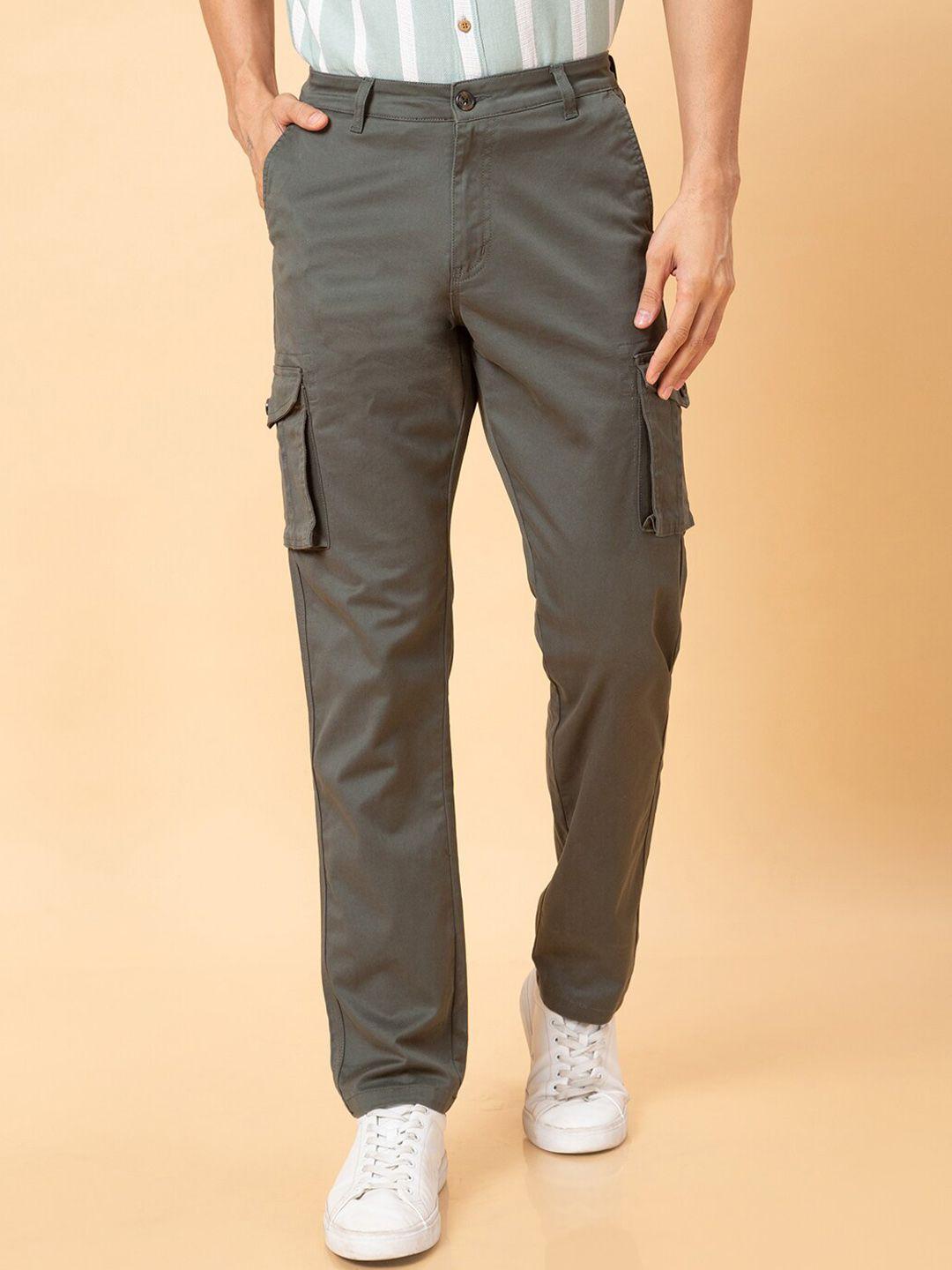 globus men olive mid-rise slim fit pure cotton cargos trousers