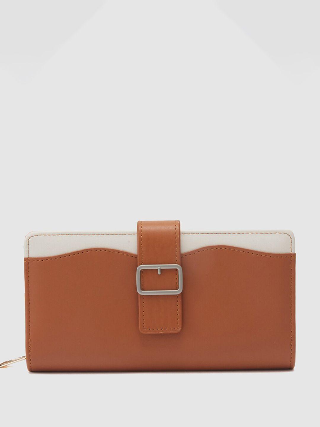 globus women tan colourblocked zip around wallet