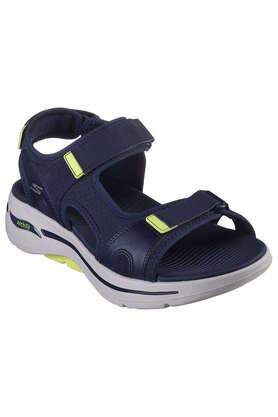 go walk arch fit - missi synthetic leather slipon men's sandals - navy