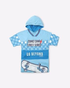 go beyond graphic print hooded t-shirt