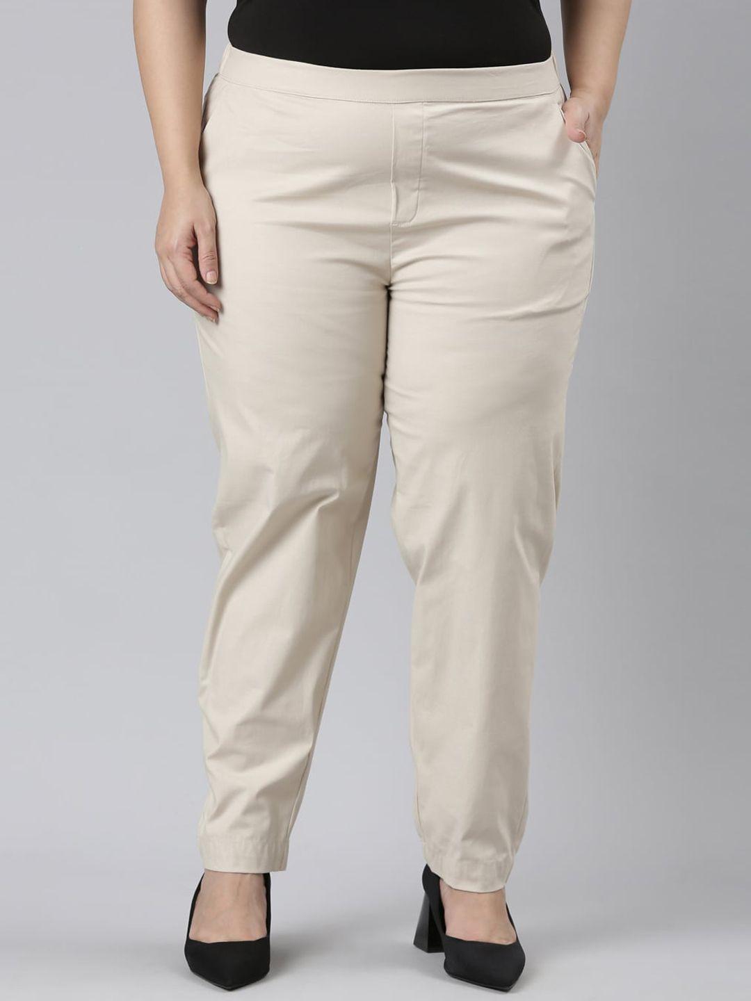 go colors women cream-coloured tapered fit trousers