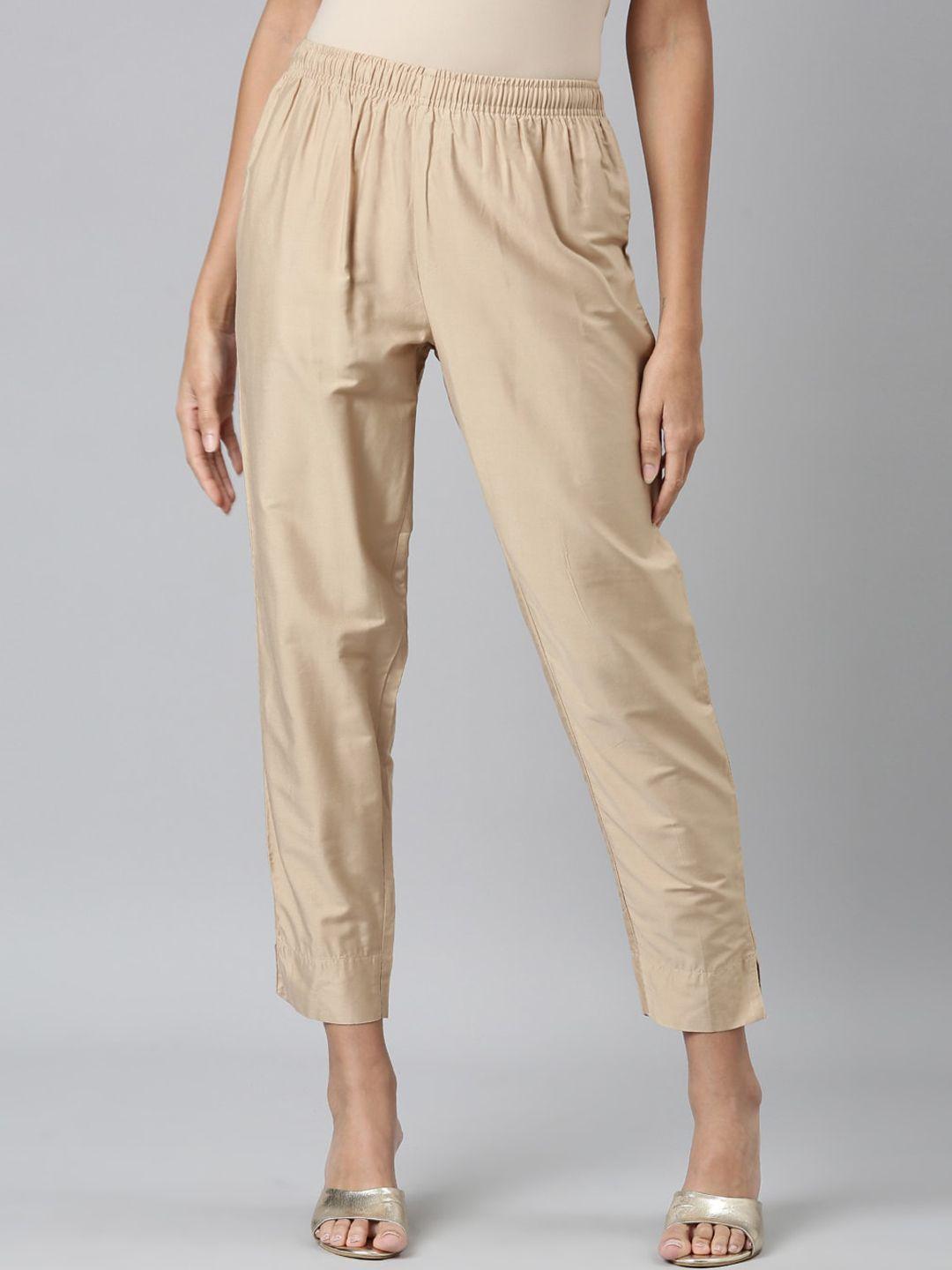 go colors women gold-toned tapered fit trousers