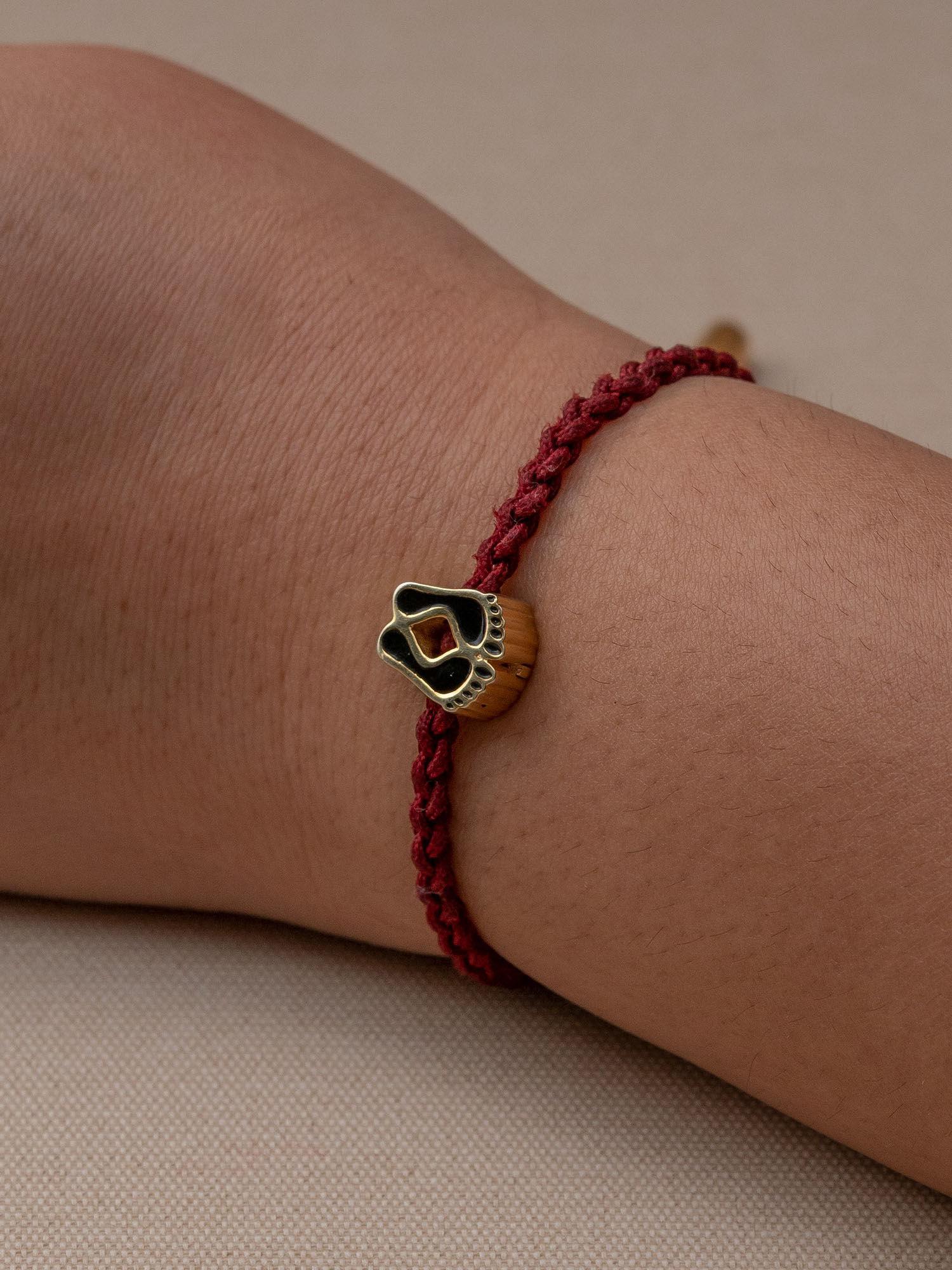 goal digger complete your steps bracelet in maroon