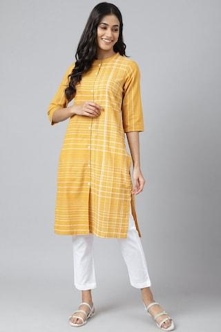 gold check casual mandarin 3/4th sleeves women regular fit kurta