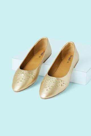 gold laser cut casual women flat shoes