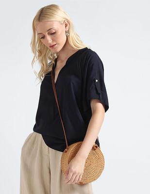 gold button solid top