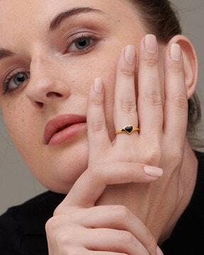 gold-plated small heart stone ring