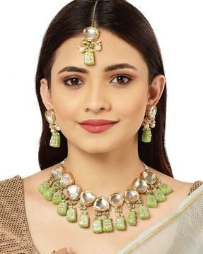 gold-plated necklace & earrings set with maangtikka