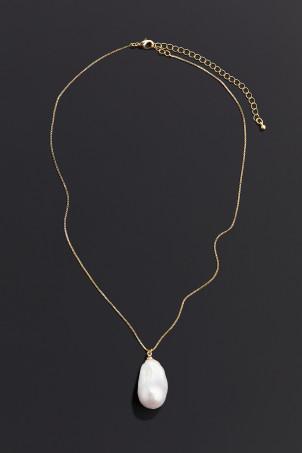 gold-plated pearl pendant necklace