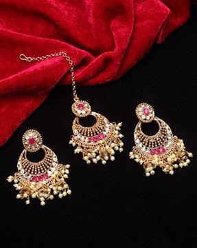 gold-plated stone-studded maang tikka with earrings