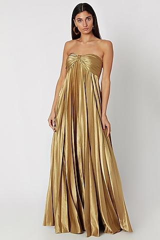gold pleated tube gown with bow