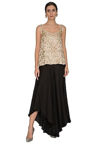 golden-embroidered-top-with-black-palazzo-pants