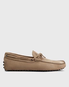 gommino slip-on loafers