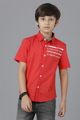 graphic cotton collar neck boy's shirt - red