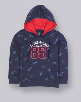 graphic print hoodie with insert pockets
