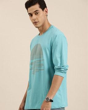 graphic crew-neck oversized t-shirt