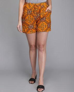 graphic mid-rise shorts