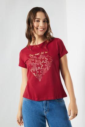 graphic print cotton round neck women's t-shirt - maroon