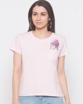 graphic print crew-neck t-shirt with patch pocket