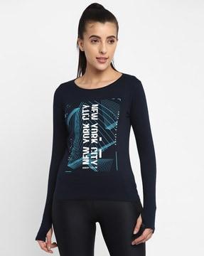 graphic print crew-neck t-shirt with thumbhole