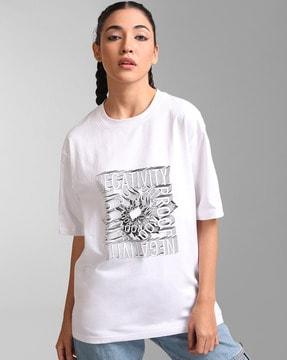 graphic print crew-neck t-shirt