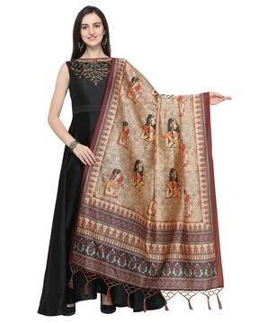 graphic print dupatta with tassels