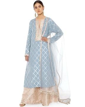 graphic print flared kurta set with mask