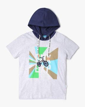 graphic print hooded t-shirt