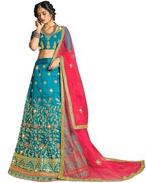 graphic print lehenga choli set with dupatta