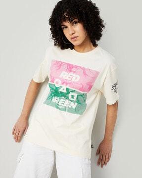 graphic print regular fit round-neck t-shirt