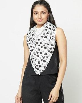 graphic print regular scarf