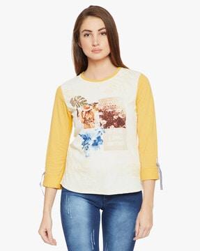 graphic print round-neck top