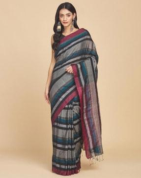 graphic print saree with border