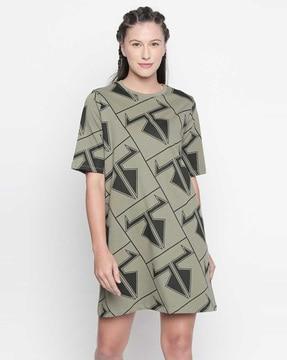 graphic print shift dress