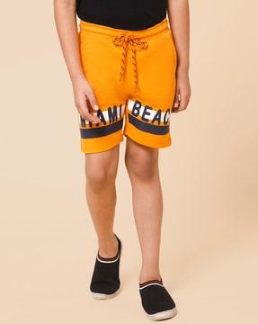 graphic print shorts with drawstrings