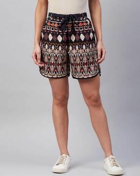 graphic print shorts with elasticated waist