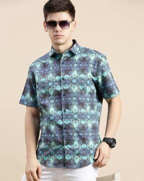 graphic print slim fit shirt