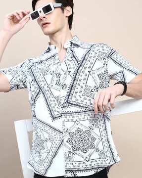 graphic print slim fit shirt