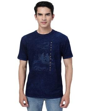 graphic print slim fit t-shirt with crew neck