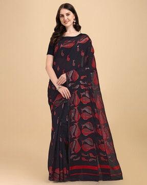 graphic print traditional saree with zari woven border