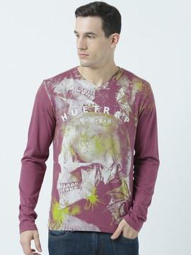 graphic print v-neck t-shirt