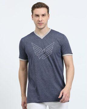 graphic print v-neck t-shirt