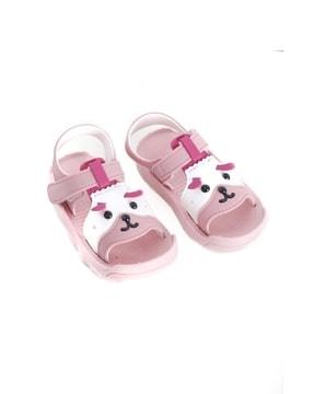 graphic print velcro-fastening sandals with round toes