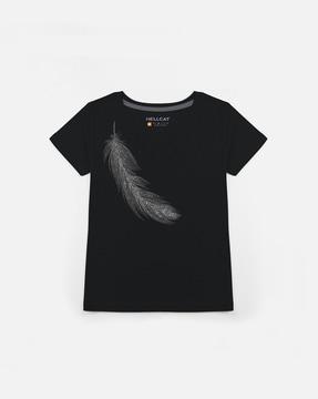 graphic round- neck t-shirt