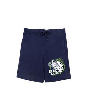 graphic shorts with mid rise waist